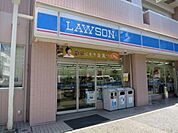ローソン月島駅前店 84m