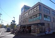 ワイズマート辰巳店 897m