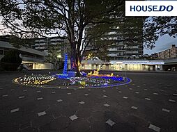 どろんこ広場・くすのき広場・泉の広場有り。