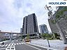 その他：前面道路。周辺は商業施設や公園、劇場型アクアリウム「アトア」もあり、緑豊かで充実した環境となっています。