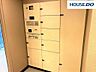 その他：不在時もしっかり荷物が受け取れる宅配ボックス。配送時間を気にせず注文ができます。旅先から荷物だけを先に配送することも可能。