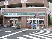 ローソンストア100練馬桜台店 377m