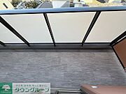 ※2階部分はすりガラスではありません