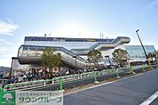 LIVINオズ大泉 徒歩32分。ショッピングセンター 2550m