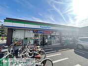 ファミリーマート板橋成増一丁目店 徒歩14分。 1120m