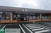 セブンイレブン西東京中町2丁目店 895m