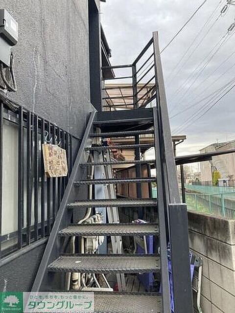 4 / 13