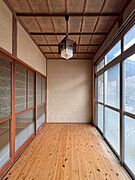 和室に隣接した広縁。ほっと一息、庭にもすぐ出れます。