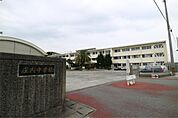 飯塚市立庄内中学校（2212m）