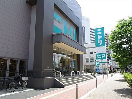 ニトリ名古屋金山山王店 【営業時間】10:00〜21:00 【駐車場】300台(無料)。土日および特例日9:30〜16:00のみ有料(1000円/1時間、それ以降500円/30分)。 1200m
