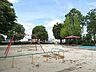 周辺：宝神北公園子どもたちが走り回って遊べる広々とした公園です。すべり台やブランコ、タイコ橋などの遊具がおかれています。タイコ橋はうんていと形が似ていますが「登る」という動作で遊ぶ遊具だそうです。 750m