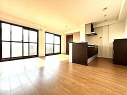 宝マンション川間町:リビング