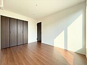 自分専用の場所があるのでリビングダイニングに自分のものを置きっぱなしにすることもなくなります。