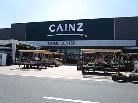 カインズ名古屋当知店【カインズ名古屋当知店】営業時間 9:30〜20:00 リフォーム、ペット、酒類、ドラッグ、サイクル(自転車)、園芸、フードサービスなどの専門コーナーがあります。店内は広くお買…