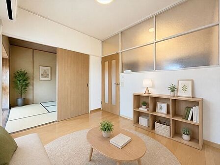 ※実際の写真に家具や調度品をCG合成したものです。（家具等は販売に含まれておりません）ラックや棚などを設置して、片付ける作業が自然な生活の中に溶け込む習慣になれば嬉しいですね。