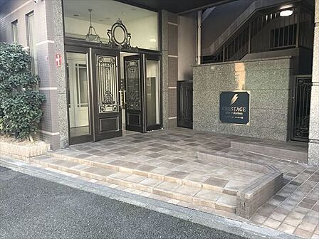 【エントランス】