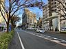 外観：前面道路含む現地写真