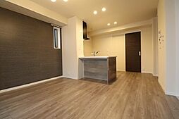 あいの風とやま鉄道 新富山口駅 徒歩9分の賃貸マンション 1階1LDKのリビング/ダイニング