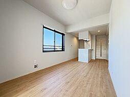 シーアンドスター喜々津 3階1LDKのリビング/ダイニング