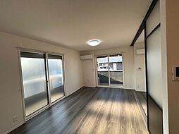 コアーズ 1階1LDKのリビング/ダイニング