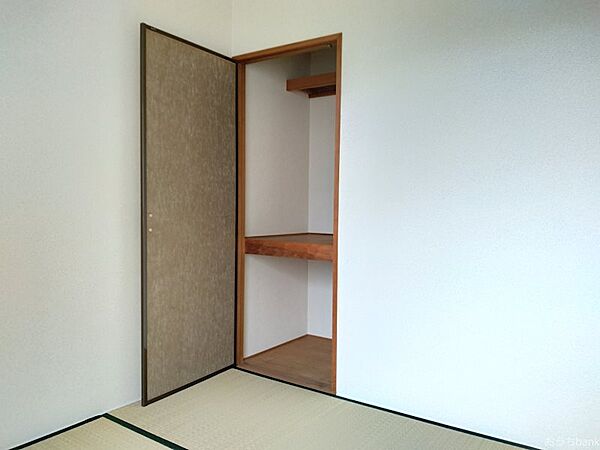 画像25:和室の収納スペースです。