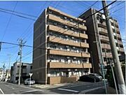 南向きで日当りの良いマンションです