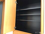 下駄箱下上部です