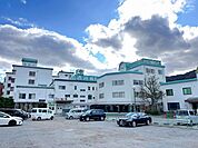 【周辺環境】医療法人社団みどりの会酒井病院の写真です。徒歩約9分です。 720m