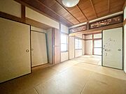 【リフォーム中】L字型の対面キッチンに変更しますのでリビングを見渡しながらお料理できます。