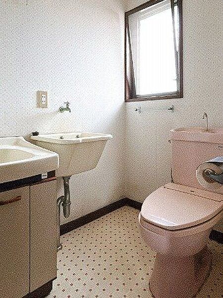 トイレを拡大表示