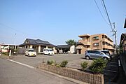 広い駐車場