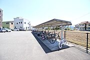 屋根付き駐輪場