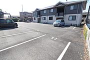 外観、駐車場