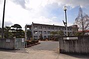 向陽中学校