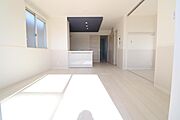 バルコニーから見たリビング