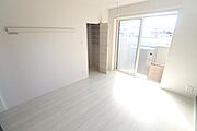 洋室6.6帖
