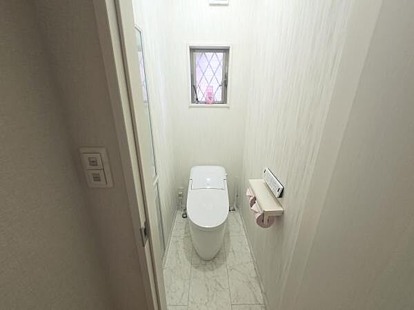 トイレを拡大表示