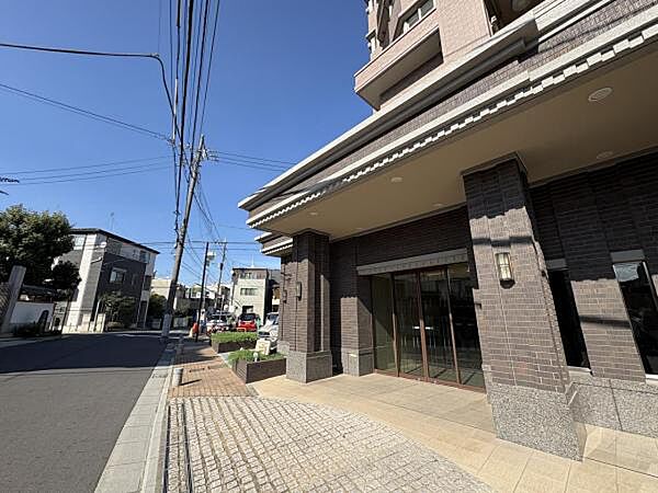 エントランスを拡大表示