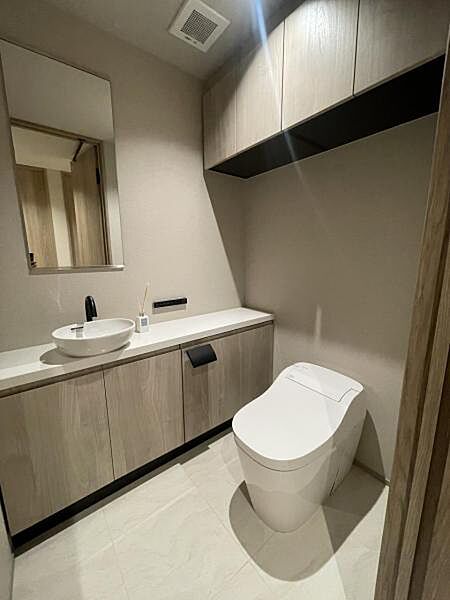 トイレを拡大表示