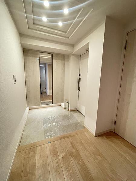 玄関を拡大表示