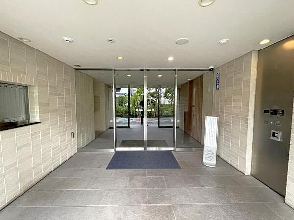 エントランスを拡大表示