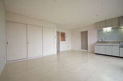 広島電鉄宮島線 商工センター入口駅 徒歩15分の賃貸マンション 1階2LDKのリビング/ダイニング