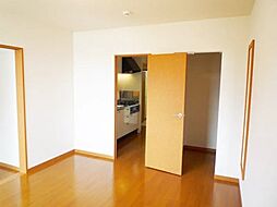 JR可部線 七軒茶屋駅 徒歩12分の賃貸アパート 1階2LDKのリビング/ダイニング