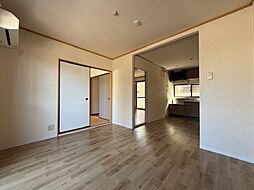 JR芸備線 矢賀駅 徒歩18分の賃貸アパート 1階2LDKのリビング/ダイニング