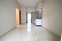 広島電鉄1系統 御幸橋駅 徒歩5分の賃貸マンション 1階2DKのリビング/ダイニング