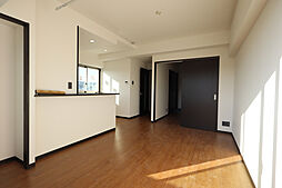 JR山陽本線 天神川駅 徒歩19分の賃貸マンション 5階1LDKのリビング/ダイニング