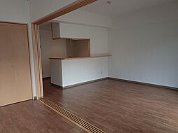 JR可部線 上八木駅 徒歩3分の賃貸マンション 2階2LDKのリビング/ダイニング