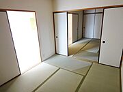 同物件別号室の写真（反転）です。