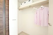 写真は別部屋です。