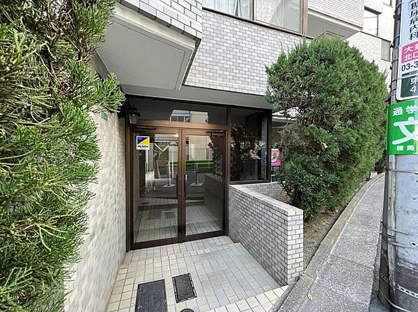 エントランスを拡大表示